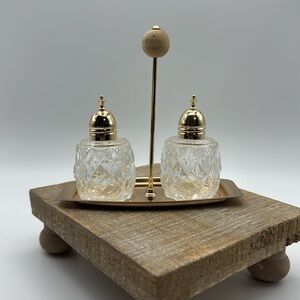 Vintage‎ Pineapple-Shaped Salt and Pepper Shakers with Carrier
